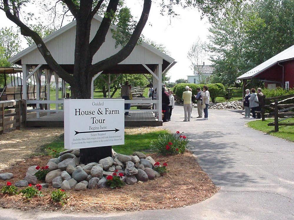 Amish Inn Nappanee Exterior foto
